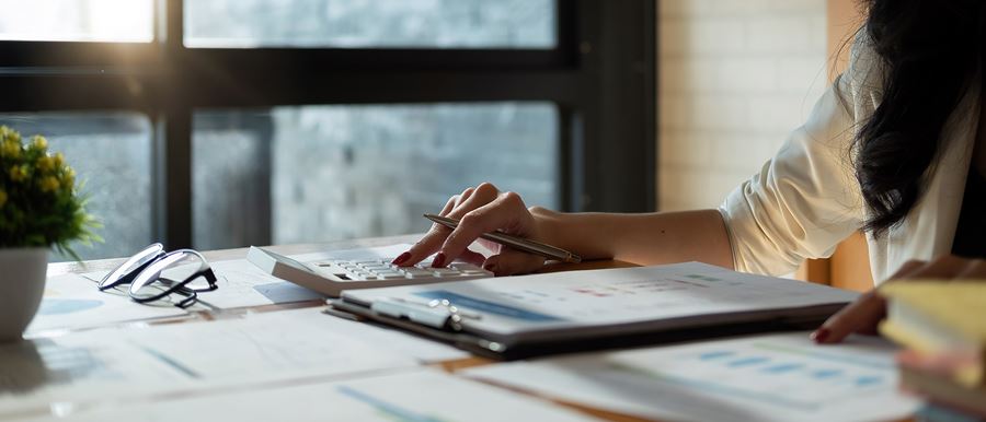 woman doing here finances